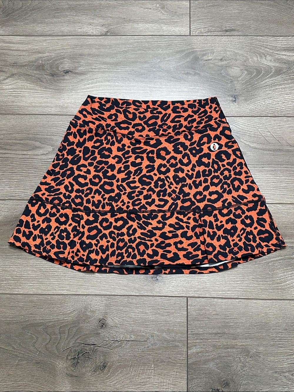 Dona Jo 14” High Rise Pleated Tennis‎ Skirt Skort Orange Animal Print Size Small